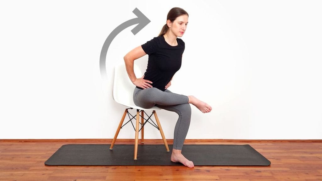 Iztezanje mišice piriformisa v sedečem položaju korak 1