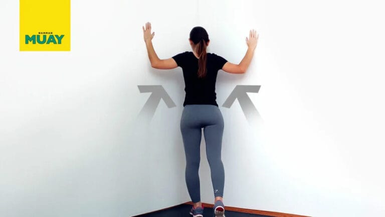 Stretching del petto all’angolo – postura e sollievo