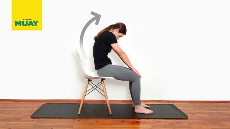 Gatto/Mucca da seduti – esercizio dolce per la schiena