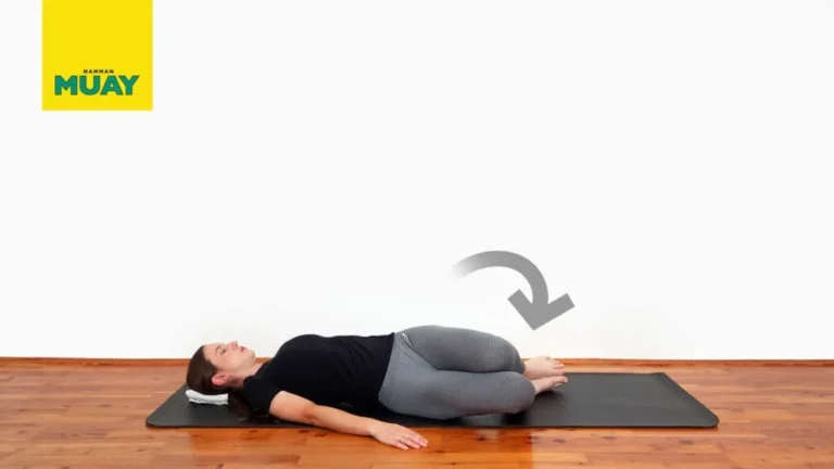 Stretching della rotazione supina del tronco